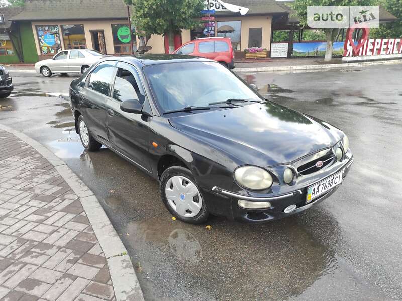 Седан Kia Shuma 2000 в Переяславе