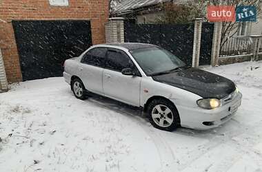 Седан Kia Shuma 2000 в Сумах