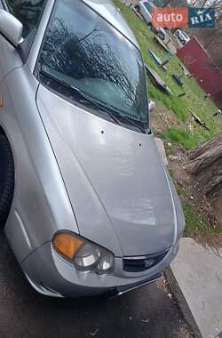 Седан Kia Shuma 2004 в 