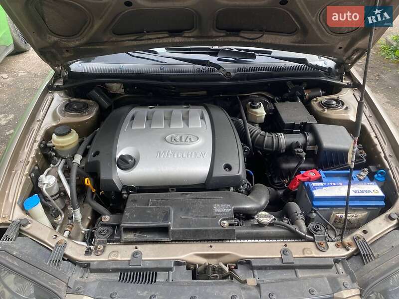 Седан Kia Shuma 2002 в Кам'янському
