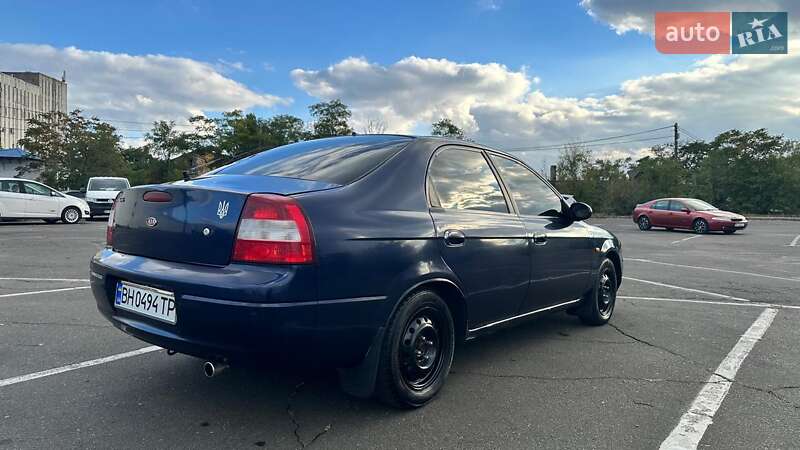 Седан Kia Shuma 2000 в Одессе