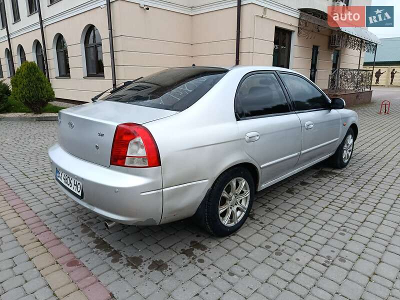 Седан Kia Shuma 2003 в Дунаївцях