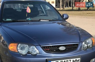 Седан Kia Shuma 2002 в Каменском