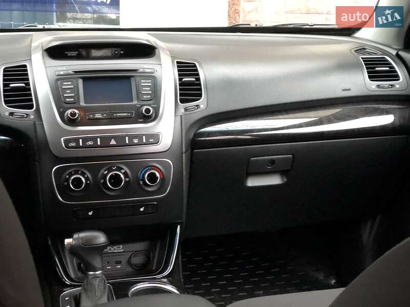 Внедорожник / Кроссовер Kia Sorento 2013 в Черкассах фото 13 Внедорожник / Кроссовер Kia Sorento 2013 в Черкассах