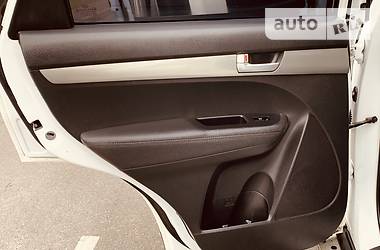 Внедорожник / Кроссовер Kia Sorento 2013 в 