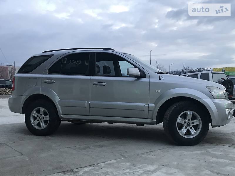 Внедорожник / Кроссовер Kia Sorento 2003 в Тячеве