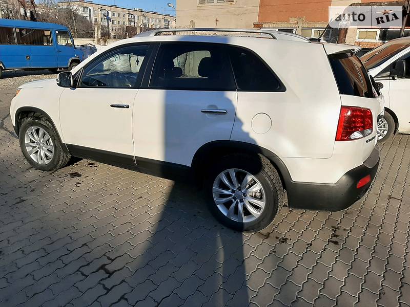 Позашляховик / Кросовер Kia Sorento 2010 в Калуші