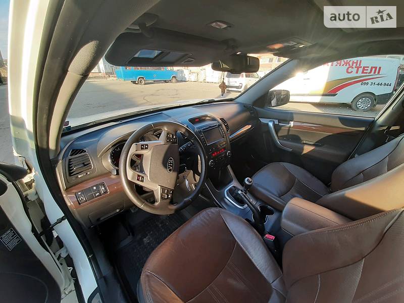 Позашляховик / Кросовер Kia Sorento 2010 в Калуші