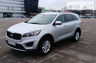 Внедорожник / Кроссовер Kia Sorento 2017 в Житомире