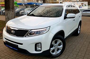 Позашляховик / Кросовер Kia Sorento 2014 в 