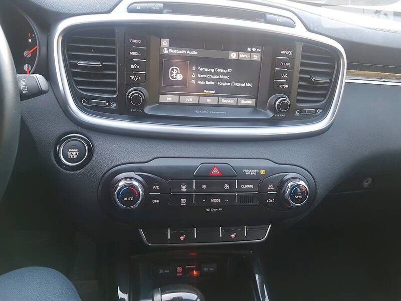 Позашляховик / Кросовер Kia Sorento 2016 в Кременчуці фото 27 Позашляховик / Кросовер Kia Sorento 2016 в Кременчуці