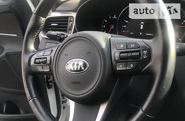Позашляховик / Кросовер Kia Sorento 2016 в 