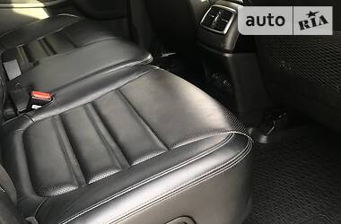 Позашляховик / Кросовер Kia Sorento 2016 в 