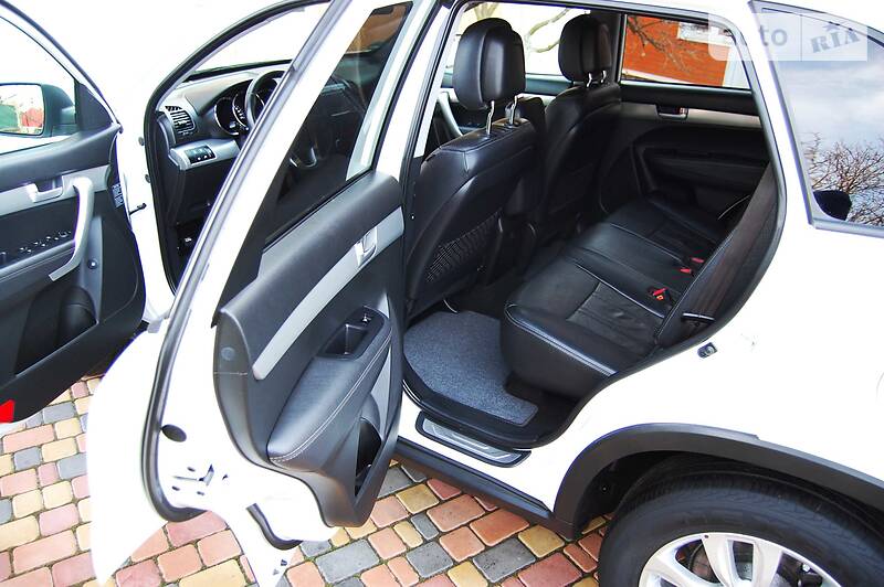 Позашляховик / Кросовер Kia Sorento 2011 в Умані