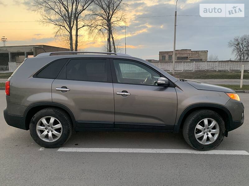 Позашляховик / Кросовер Kia Sorento 2013 в Рівному