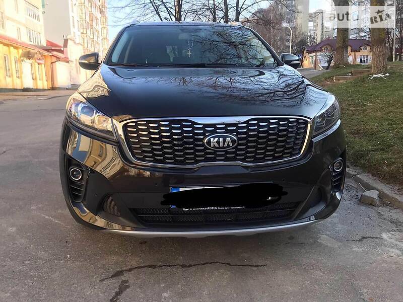 Позашляховик / Кросовер Kia Sorento 2019 в 