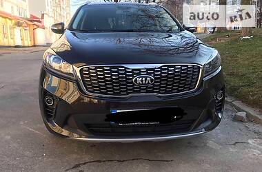 Позашляховик / Кросовер Kia Sorento 2019 в 
