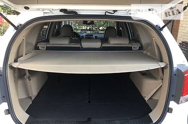 Позашляховик / Кросовер Kia Sorento 2010 в 