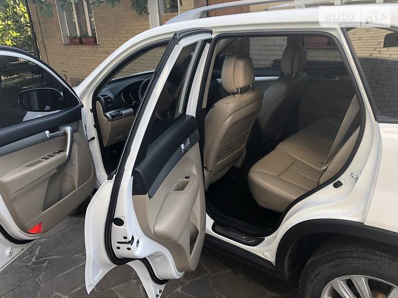 Позашляховик / Кросовер Kia Sorento 2010 в Черкасах