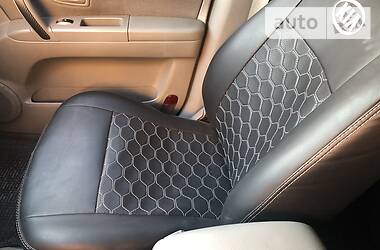 Позашляховик / Кросовер Kia Sorento 2005 в 