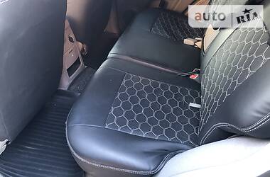 Позашляховик / Кросовер Kia Sorento 2005 в 