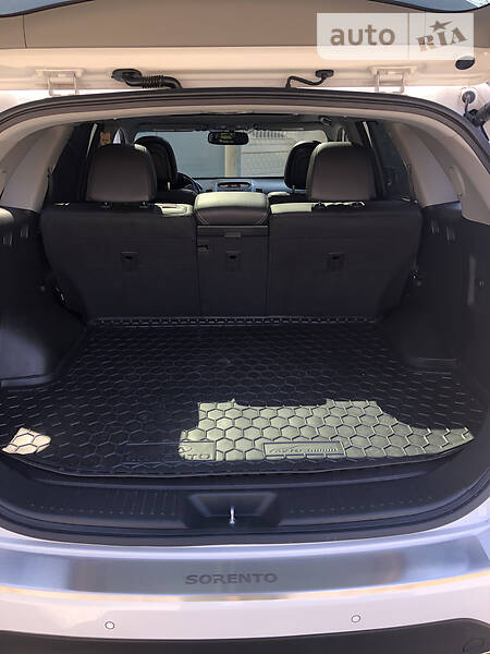 Позашляховик / Кросовер Kia Sorento 2014 в Одесі