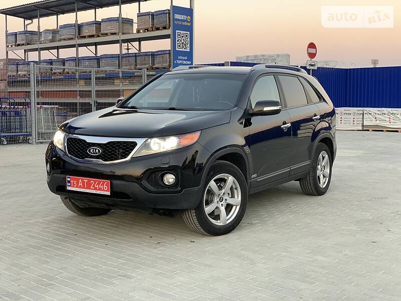 Позашляховик / Кросовер Kia Sorento 2010 в Івано-Франківську
