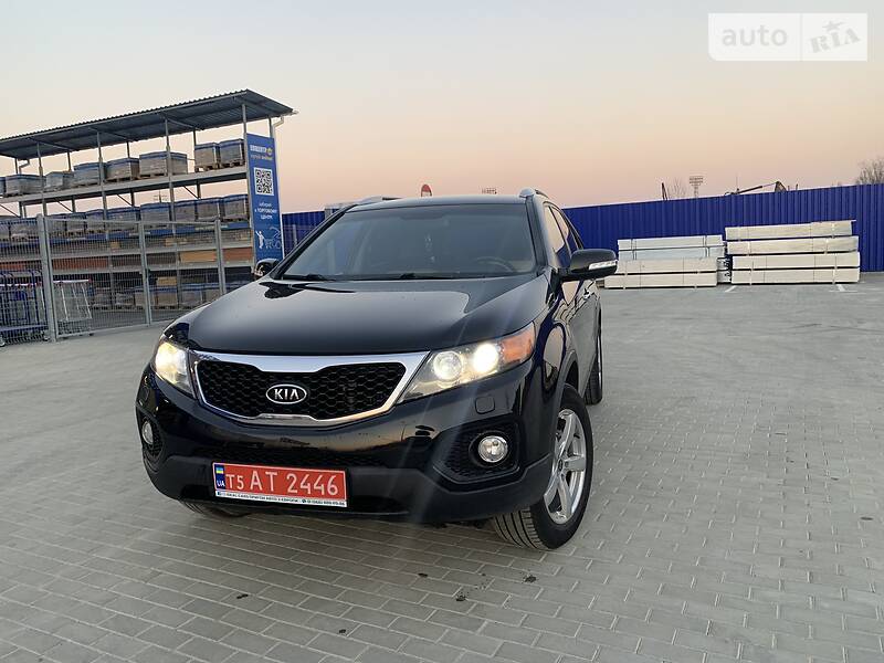 Позашляховик / Кросовер Kia Sorento 2010 в Івано-Франківську