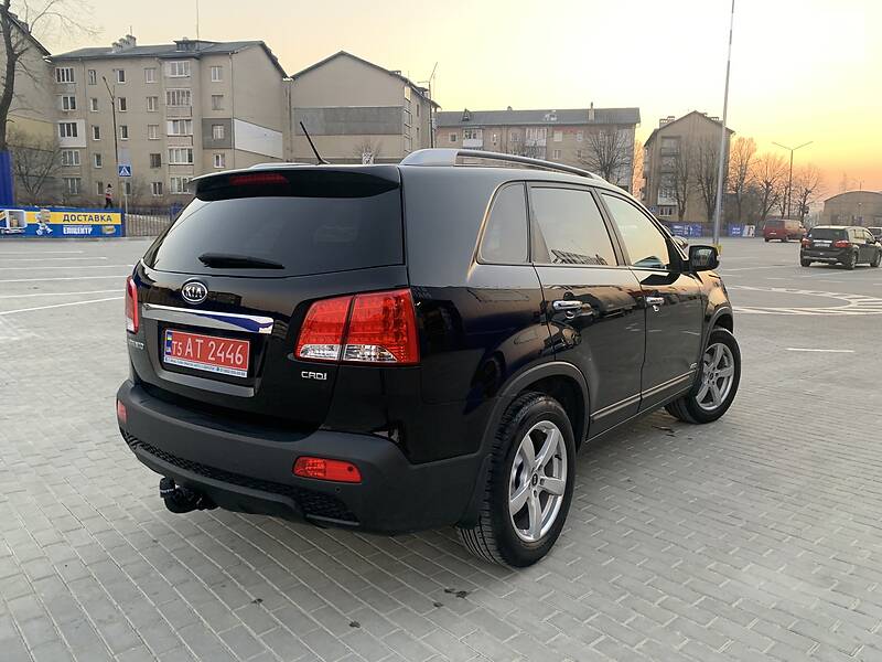 Позашляховик / Кросовер Kia Sorento 2010 в Івано-Франківську