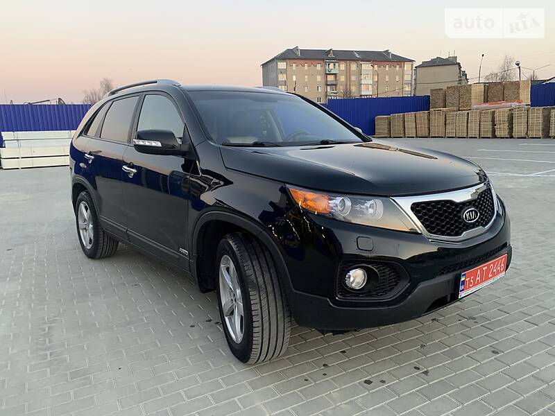 Позашляховик / Кросовер Kia Sorento 2010 в Івано-Франківську