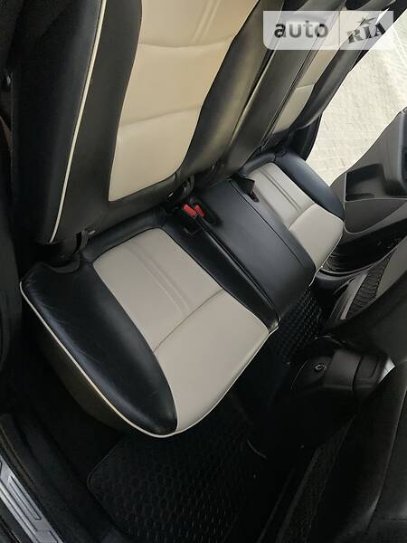 Позашляховик / Кросовер Kia Sorento 2010 в Івано-Франківську