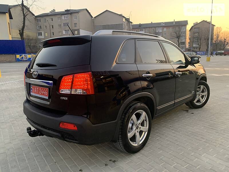 Позашляховик / Кросовер Kia Sorento 2010 в Івано-Франківську