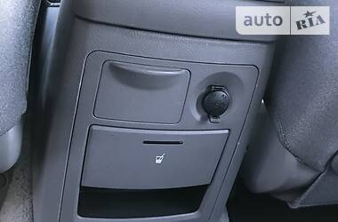 Позашляховик / Кросовер Kia Sorento 2007 в 