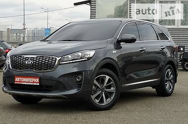 Позашляховик / Кросовер Kia Sorento 2017 в 