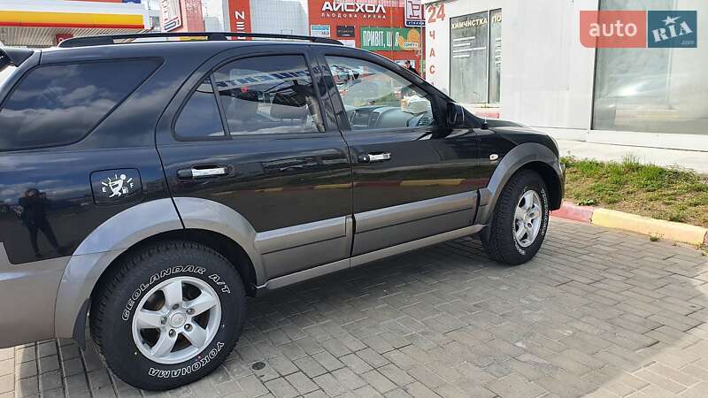 Позашляховик / Кросовер Kia Sorento 2005 в Києві