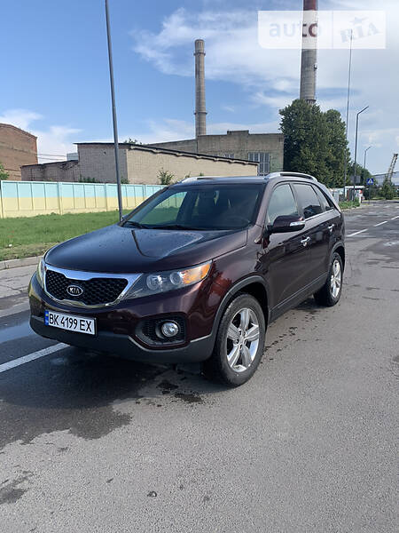 Позашляховик / Кросовер Kia Sorento 2011 в Рівному