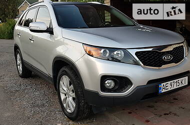 Внедорожник / Кроссовер Kia Sorento 2010 в Харькове