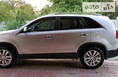 Позашляховик / Кросовер Kia Sorento 2010 в Харкові