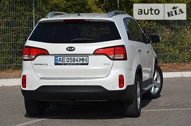 Внедорожник / Кроссовер Kia Sorento 2014 в Днепре