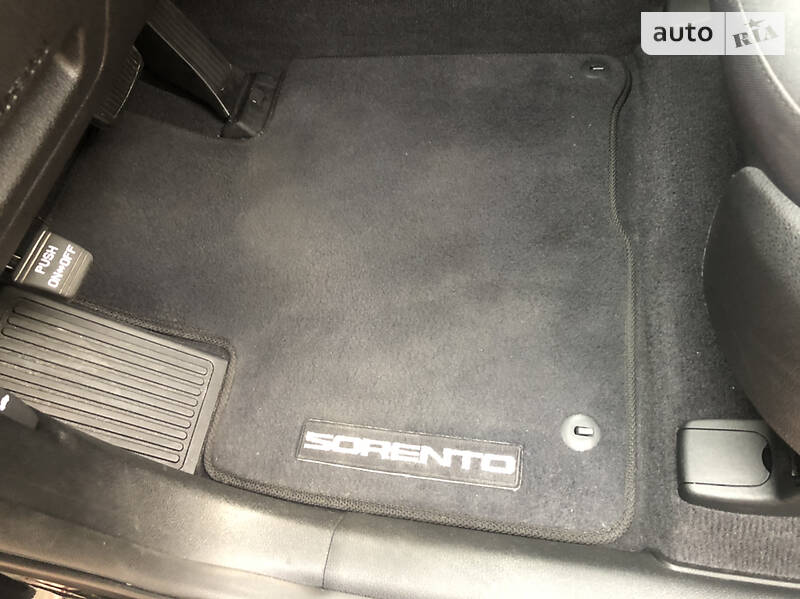 Позашляховик / Кросовер Kia Sorento 2015 в Одесі