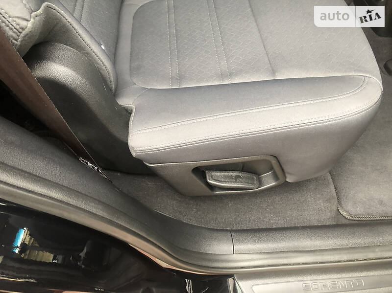 Позашляховик / Кросовер Kia Sorento 2015 в Одесі