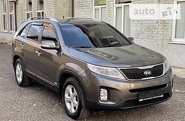 Внедорожник / Кроссовер Kia Sorento 2012 в 