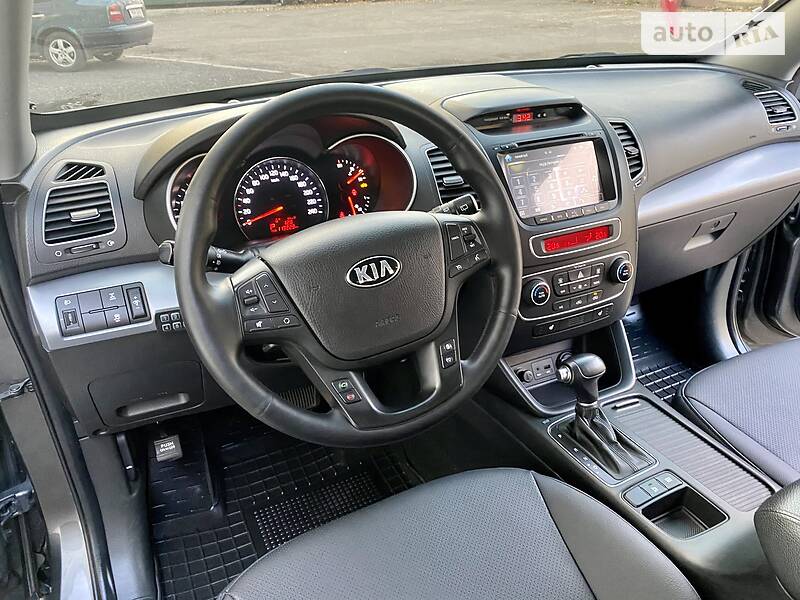 Позашляховик / Кросовер Kia Sorento 2012 в Києві фото 23 Позашляховик / Кросовер Kia Sorento 2012 в Києві