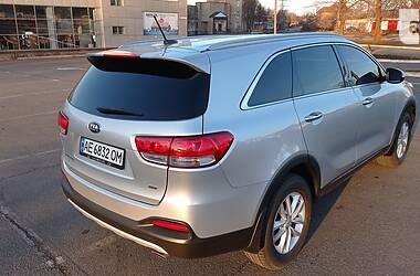 Внедорожник / Кроссовер Kia Sorento 2016 в Кривом Роге