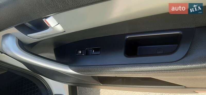 Внедорожник / Кроссовер Kia Sorento 2011 в Дрогобыче