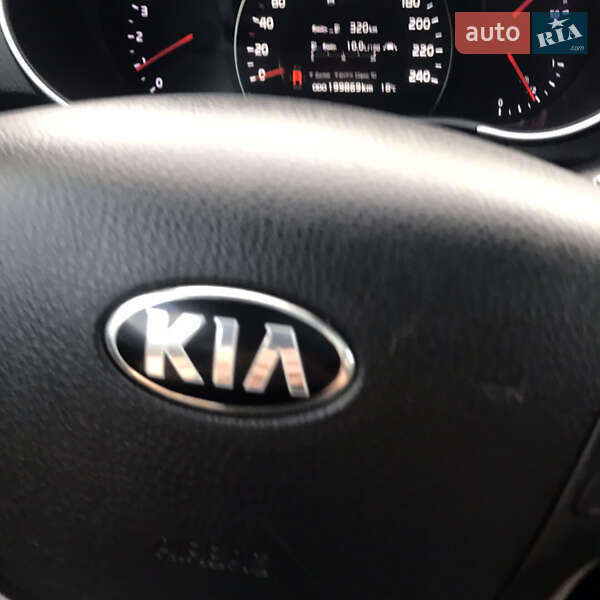 Внедорожник / Кроссовер Kia Sorento 2013 в Ивано-Франковске