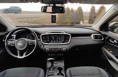 Внедорожник / Кроссовер Kia Sorento 2017 в 