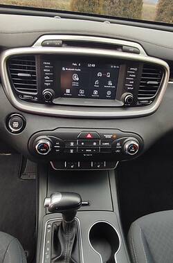 Внедорожник / Кроссовер Kia Sorento 2017 в 