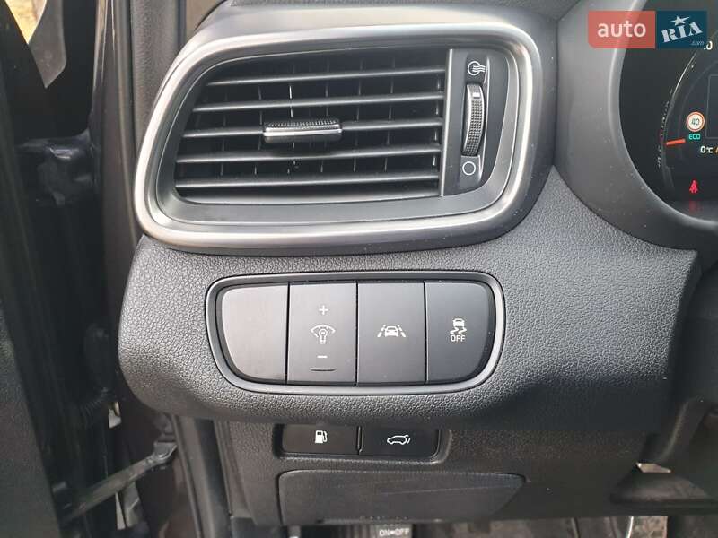 Внедорожник / Кроссовер Kia Sorento 2016 в Луцке