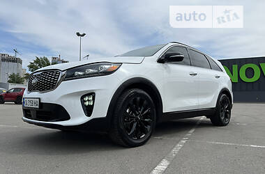 Внедорожник / Кроссовер Kia Sorento 2019 в 